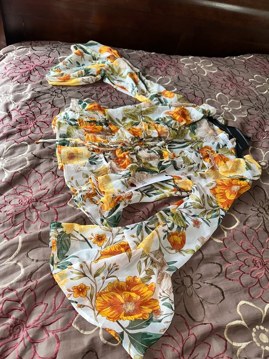 LIFE Love is for eternity Tops - Floral Tie-Front Blouse in Yellow & Green